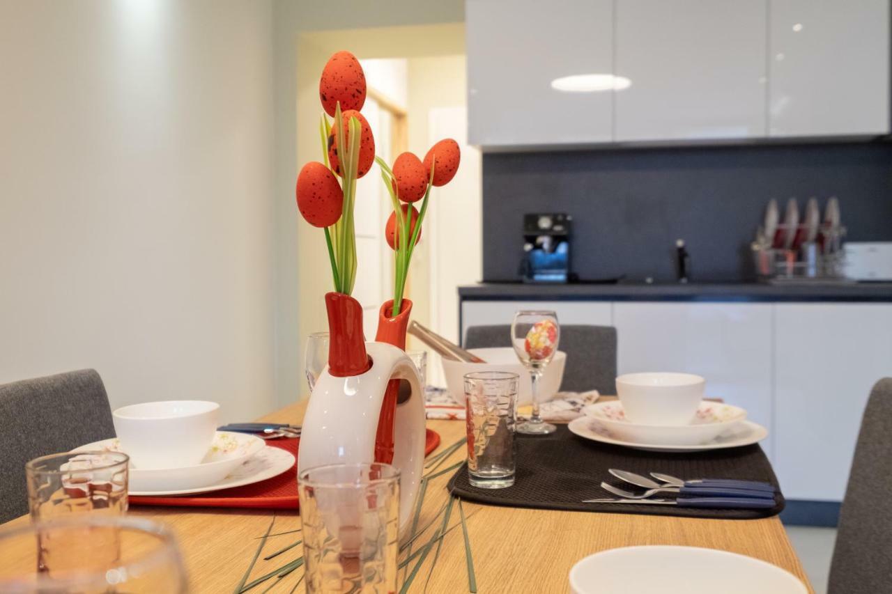 Vitosha Blvd Luxury 2-Bedroom, 2-Bathroom With Balcony Sofia Buitenkant foto